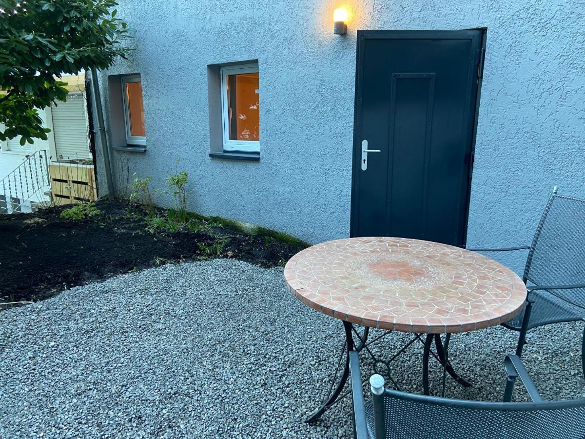 Art Boutique Budget Apartment Im Hinterhof Menden Altstadt Exterior photo